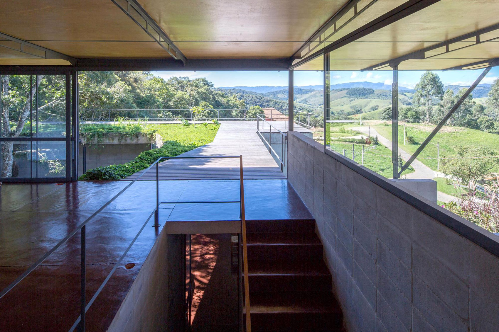A Contemporary Mountainside Home in the Stunning Hills of Santo Antônio do Pinhal by H+F Arquitetos (14)