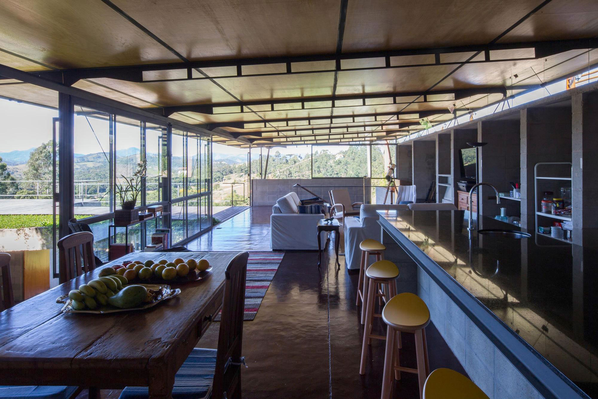 A Contemporary Mountainside Home in the Stunning Hills of Santo Antônio do Pinhal by H+F Arquitetos (17)