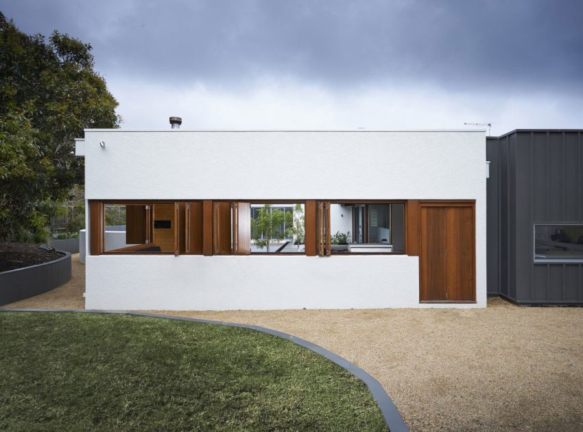 A Contemporary Summer House with a Stunning Landscaping Program in Melbourne by Dan Gayfer Field Design (9)