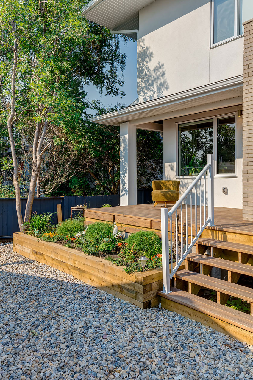A Contemporary and Functional House with Open Spaces for a Family of Five in Calgary by DOODL (4)