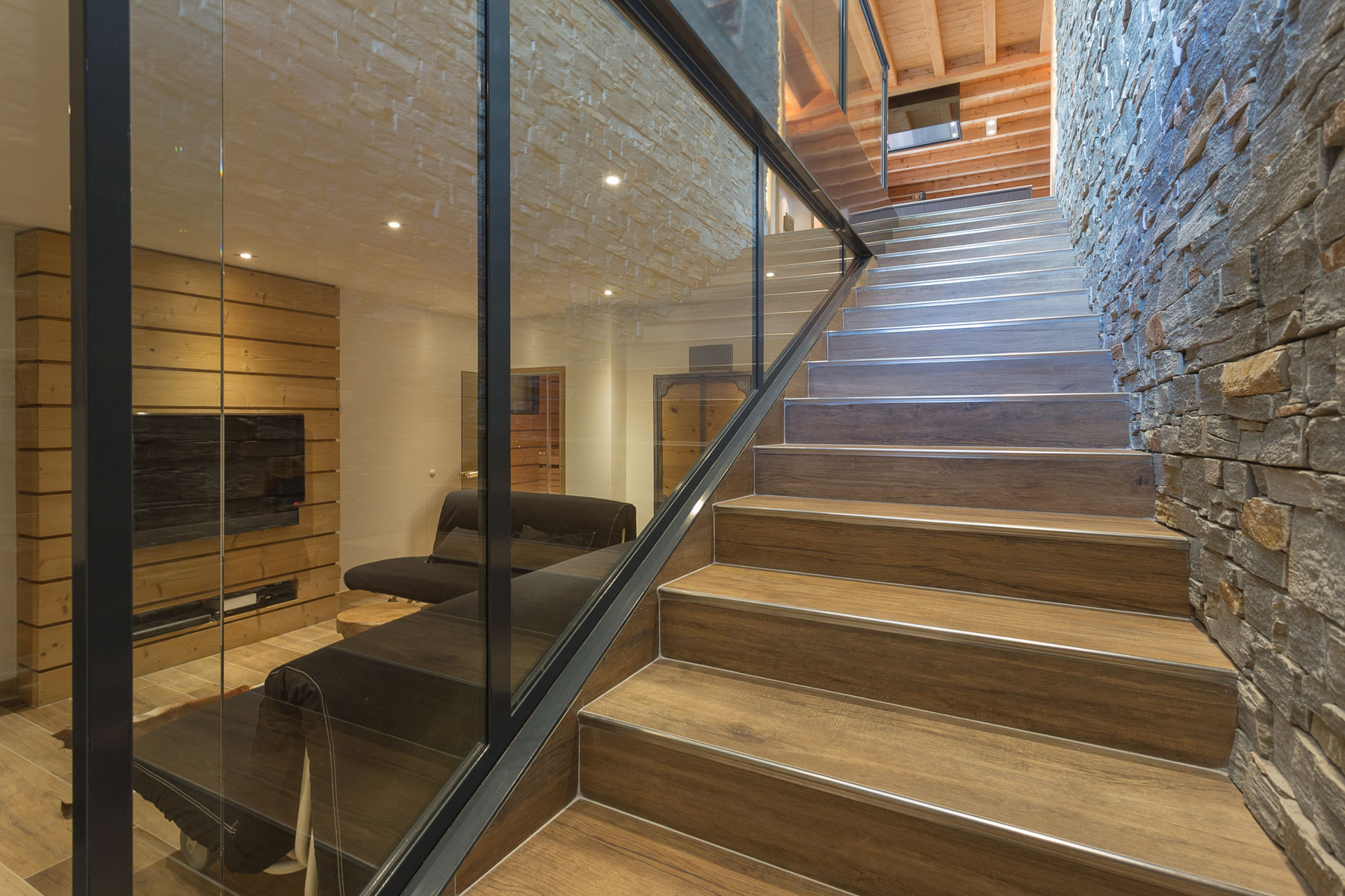 A Cozy and Charming Chalet Surrounded by Rock Faces in Les Houches by Chevallier Architectes (16)