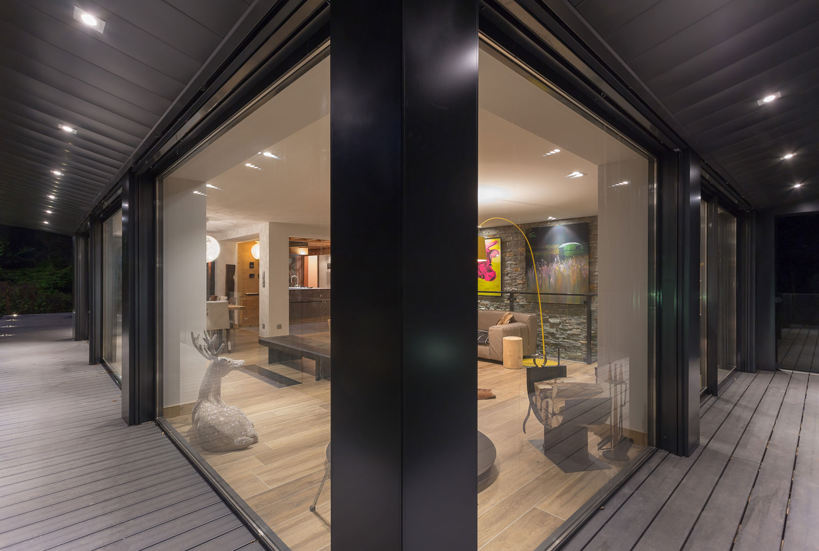 A Cozy and Charming Chalet Surrounded by Rock Faces in Les Houches by Chevallier Architectes (24)