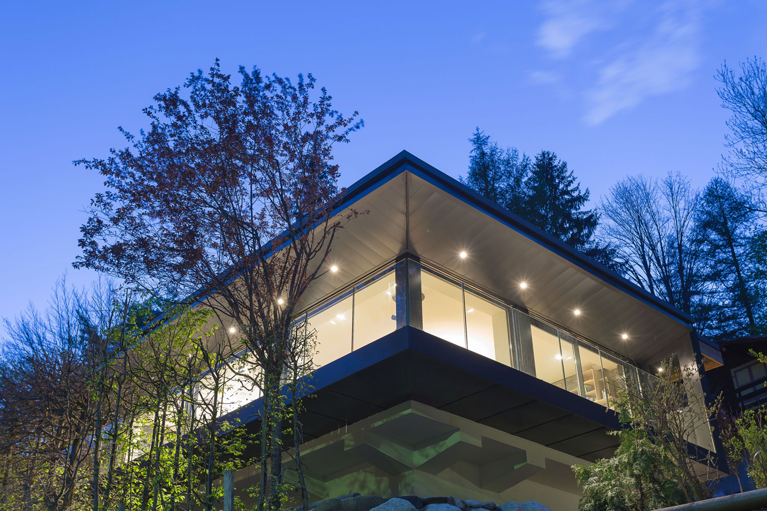 A Cozy and Charming Chalet Surrounded by Rock Faces in Les Houches by Chevallier Architectes (26)