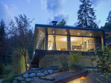 A Cozy and Charming Chalet Surrounded by Rock Faces in Les Houches by Chevallier Architectes (27)