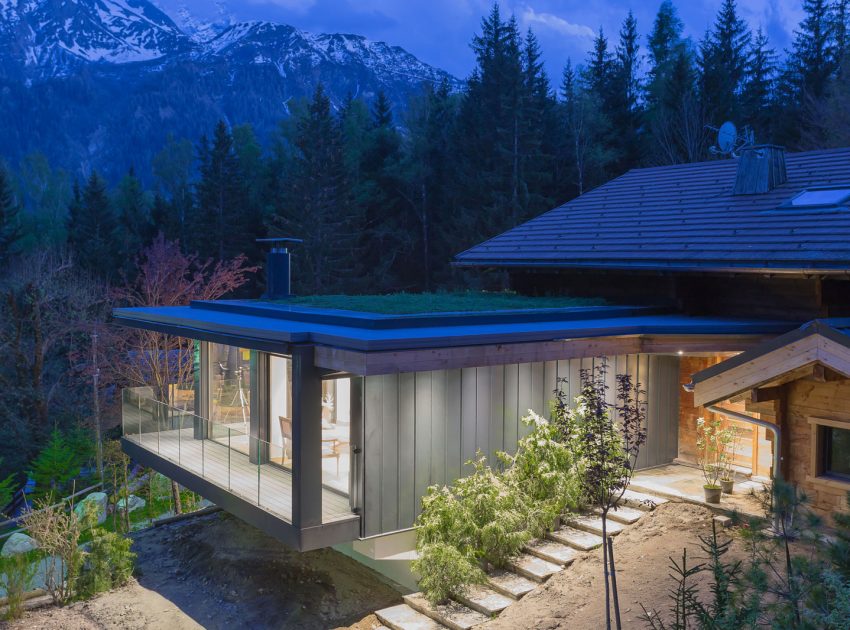 A Cozy and Charming Chalet Surrounded by Rock Faces in Les Houches by Chevallier Architectes (29)