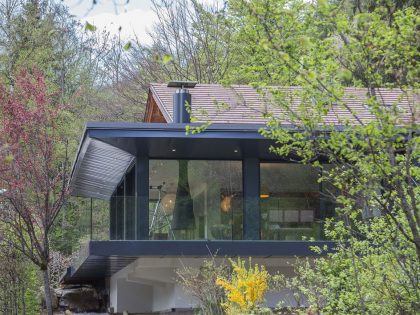 A Cozy and Charming Chalet Surrounded by Rock Faces in Les Houches by Chevallier Architectes (3)