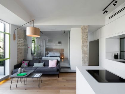 A Cozy and Colorful Tiny Apartment with Chic Interior in Tel Aviv