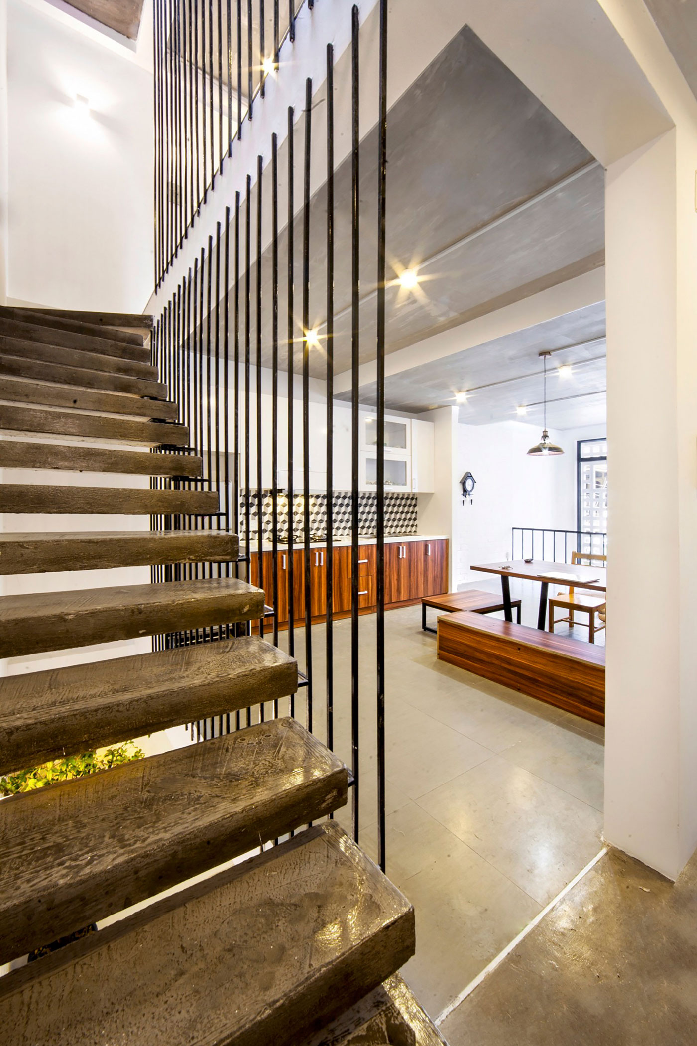 A Cozy and Comfortable Vertical Home for a Family of Four in Ho Chi Minh, Vietnam by Studio8 Vietnam (8)