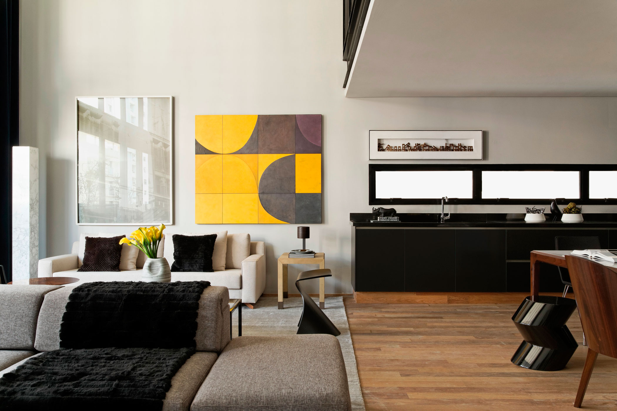 A Cozy and Elegant Contemporary Family Apartment in São Paulo by Diego Revollo Arquitetura (10)