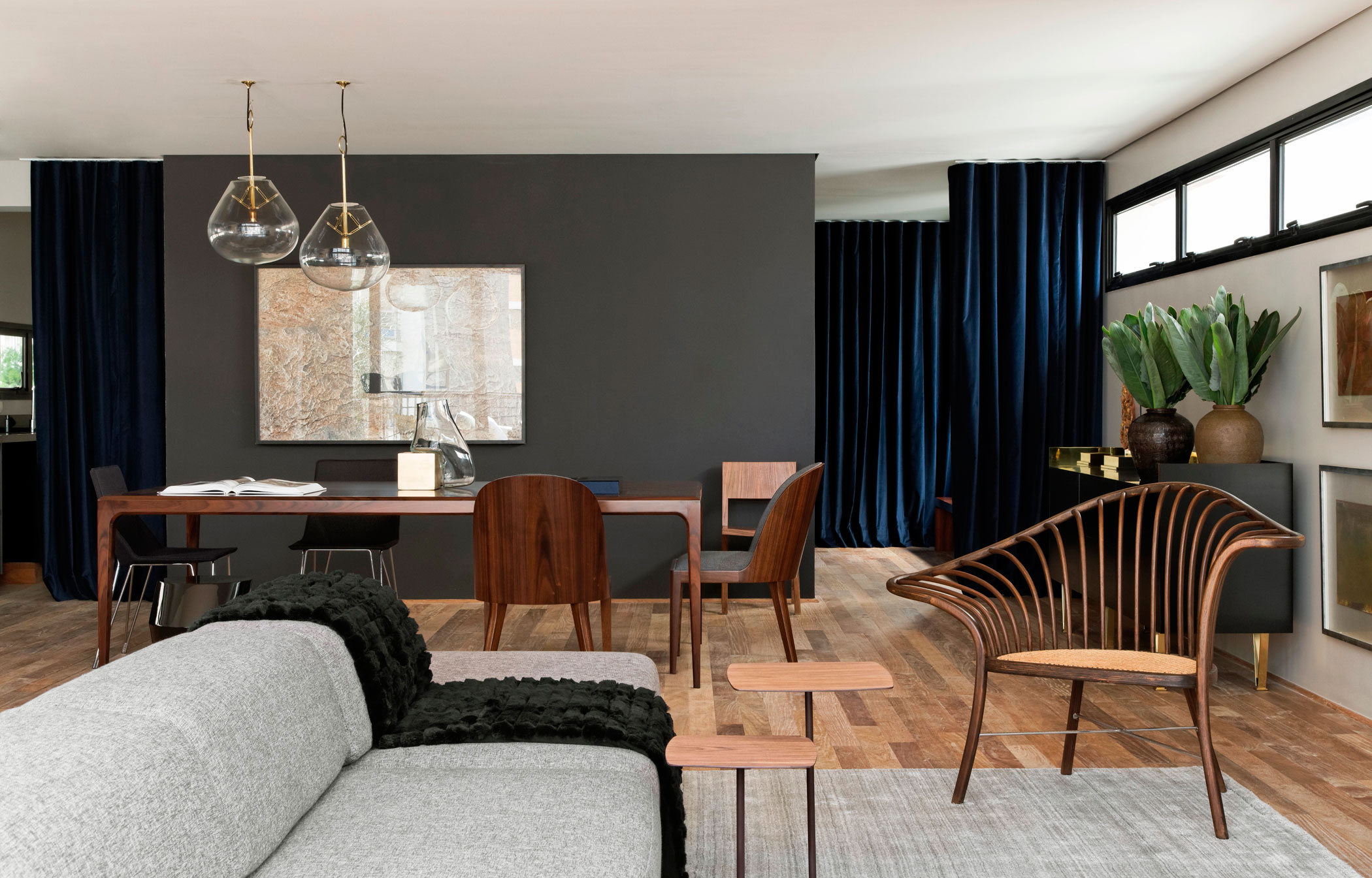 A Cozy and Elegant Contemporary Family Apartment in São Paulo by Diego Revollo Arquitetura (3)