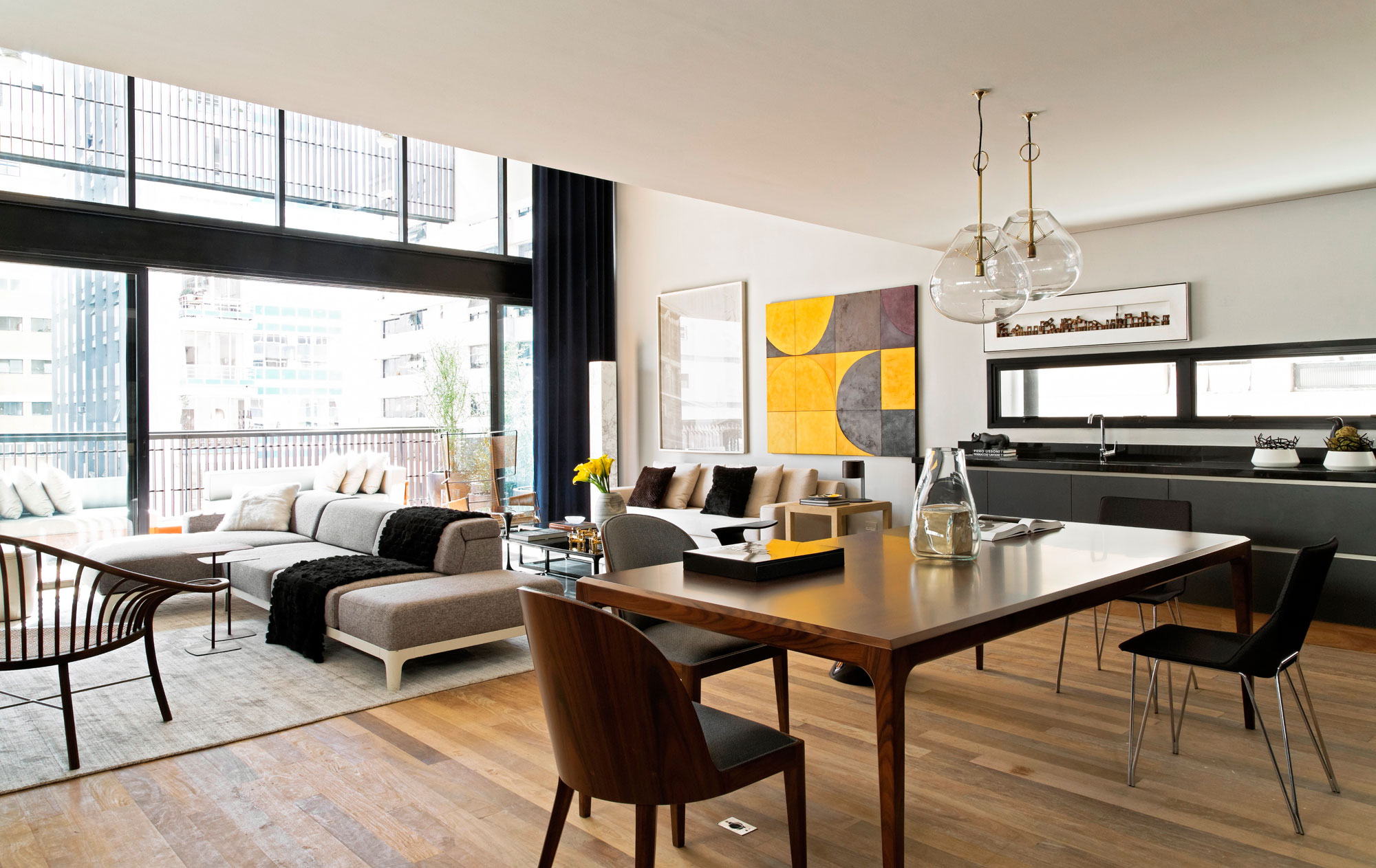 A Cozy and Elegant Contemporary Family Apartment in São Paulo by Diego Revollo Arquitetura (34)
