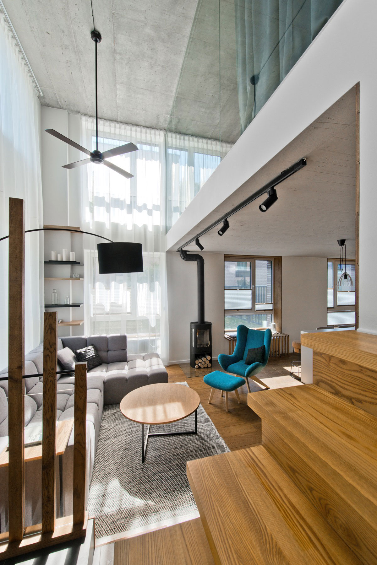 A Cozy and Elegant Scandinavian-Inspired Apartment in Vilnius, Lithuania by InArch (3)