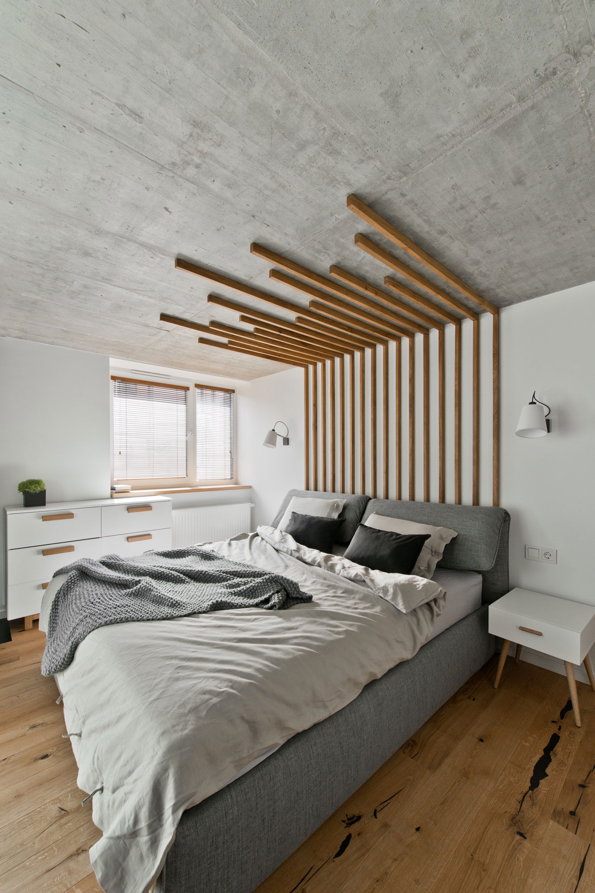 A Cozy and Elegant Scandinavian-Inspired Apartment in Vilnius, Lithuania by InArch (34)