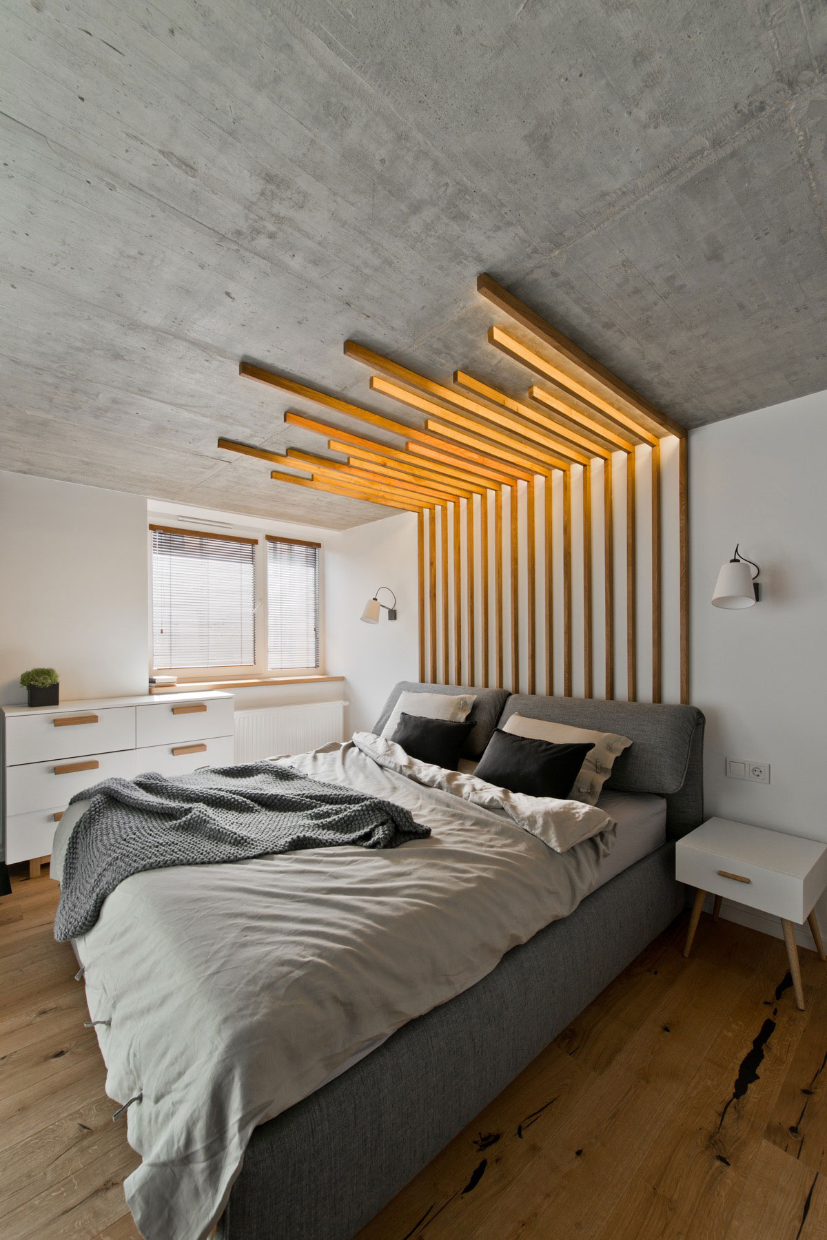 A Cozy and Elegant Scandinavian-Inspired Apartment in Vilnius, Lithuania by InArch (35)