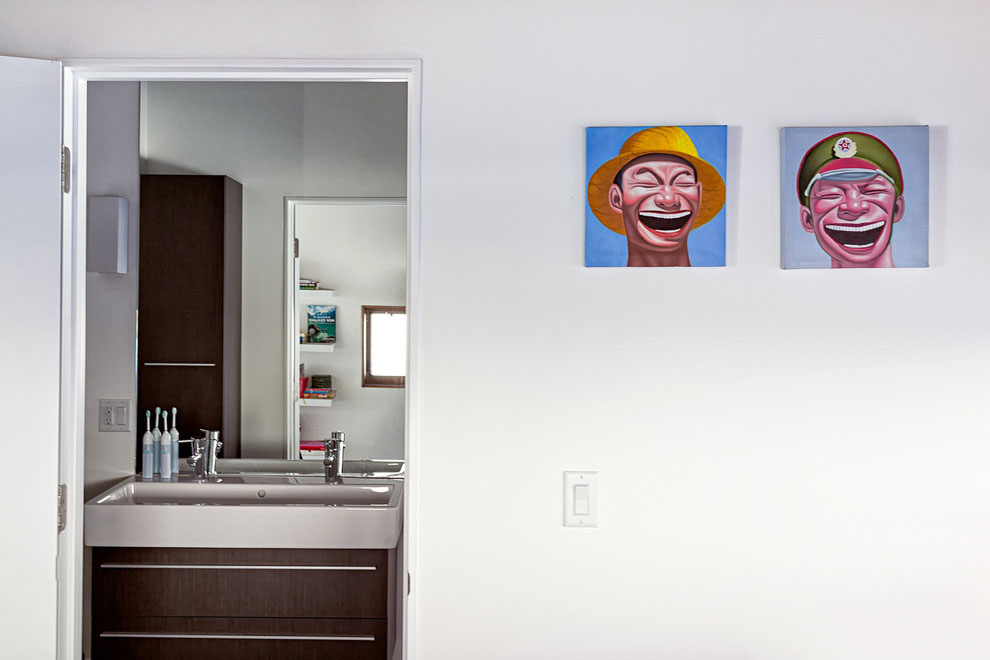 A Cozy and Sophisticated Wood-Clad Home Sits on the Mountainside in Park City, Utah by Park City Design Build (23)