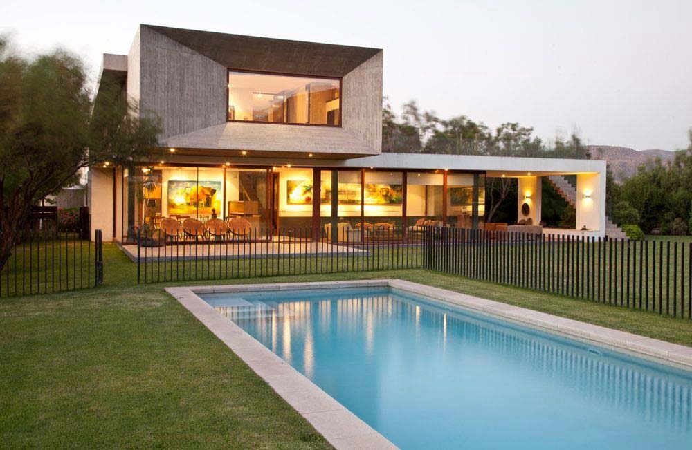 A Fascinating and Spacious Modern Concrete House with Luxurious Interiors in Chicureo, Chile by Raimundo Anguita (10)