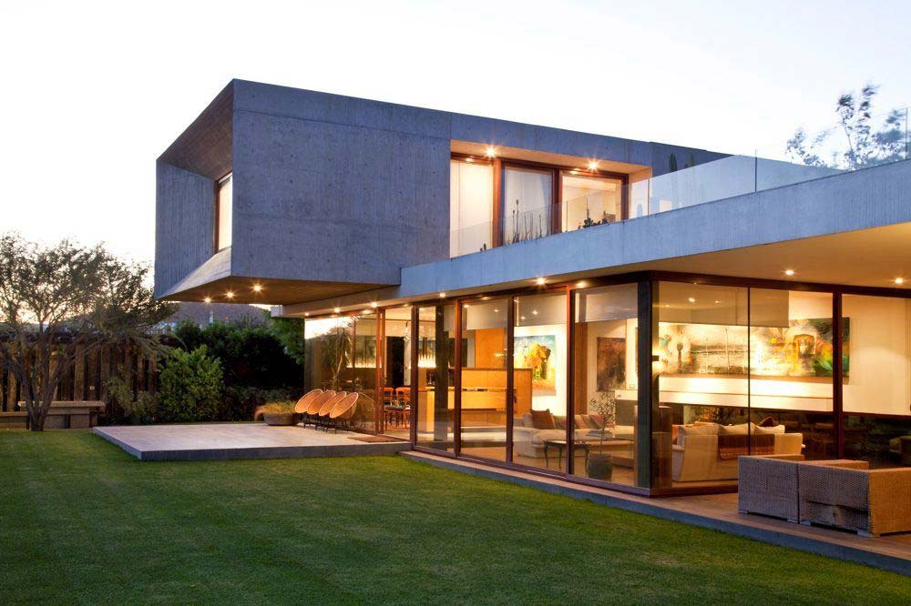 A Fascinating and Spacious Modern Concrete House with Luxurious Interiors in Chicureo, Chile by Raimundo Anguita (7)