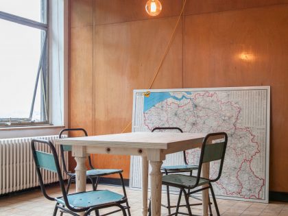 A Former Office Space Transformed Into a Vibrant and Colorful Apartment in Ghent by Dift (12)