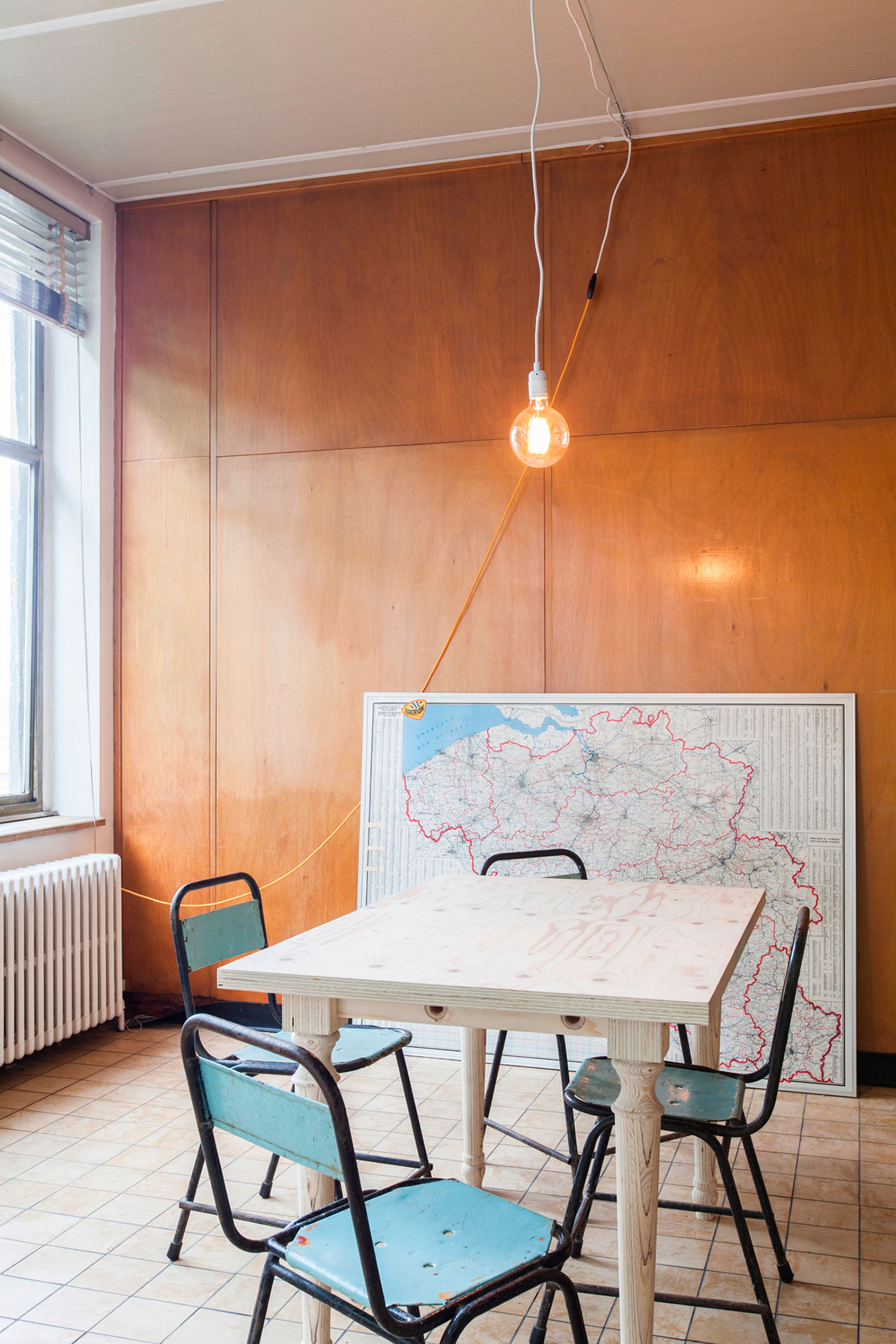 A Former Office Space Transformed Into a Vibrant and Colorful Apartment in Ghent by Dift (14)