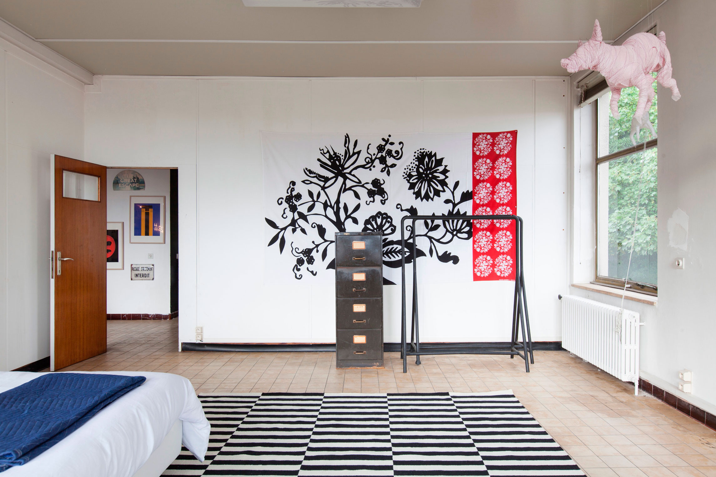 A Former Office Space Transformed Into a Vibrant and Colorful Apartment in Ghent by Dift (27)