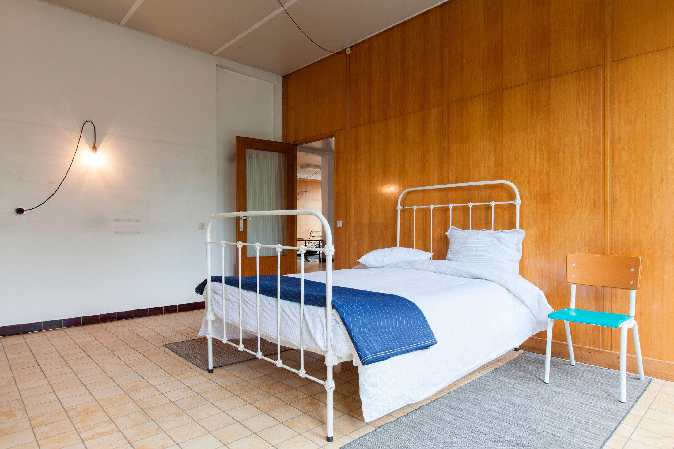 A Former Office Space Transformed Into a Vibrant and Colorful Apartment in Ghent by Dift (29)