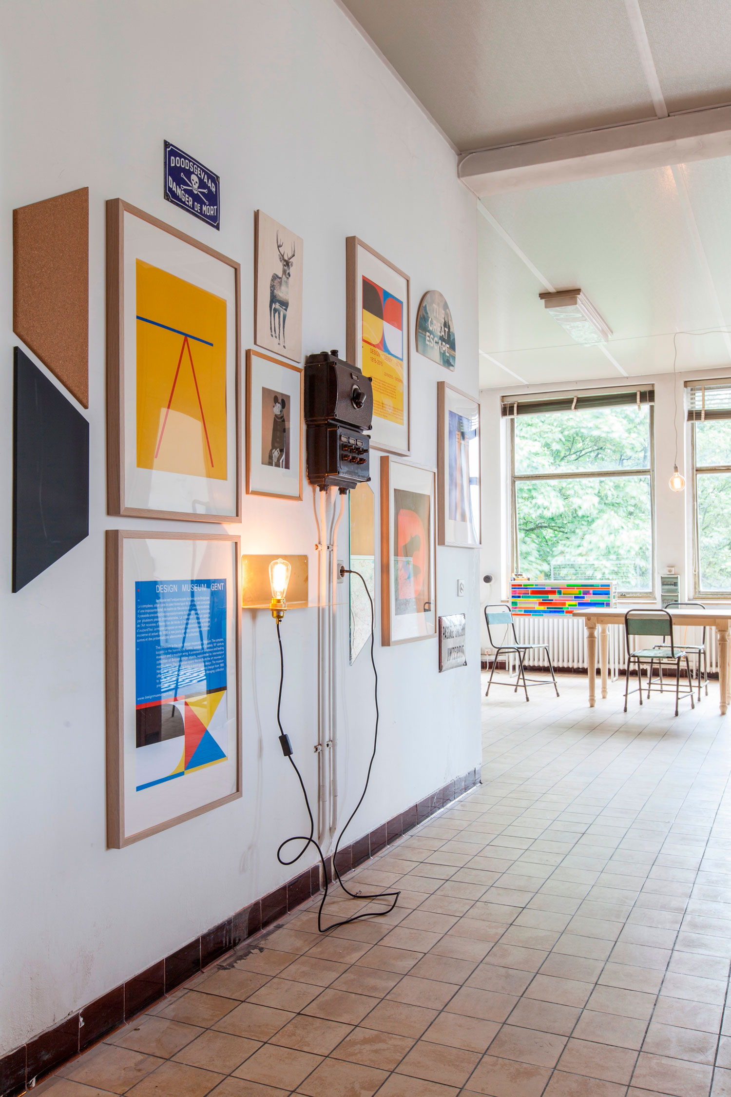 A Former Office Space Transformed Into a Vibrant and Colorful Apartment in Ghent by Dift (3)