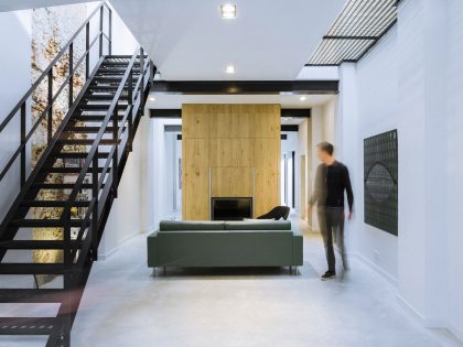 A Former Office and Workshop Turned into a Light-Filled Contemporary Loft in The Netherlands by EVA architecten (1)