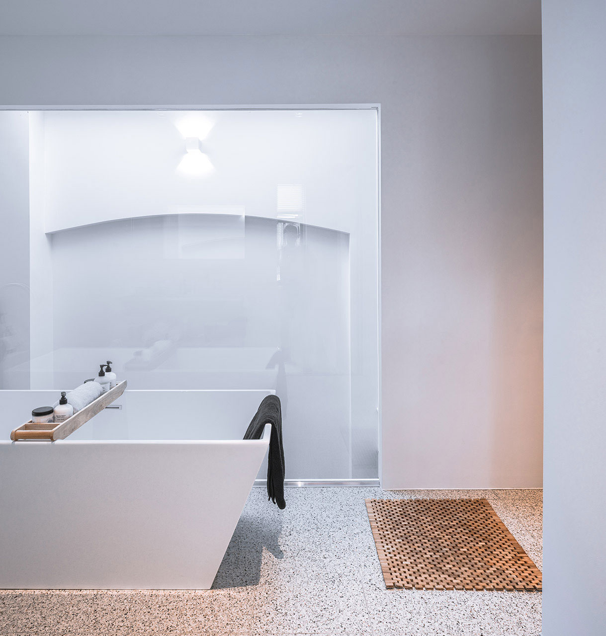 A Former Office and Workshop Turned into a Light-Filled Contemporary Loft in The Netherlands by EVA architecten (10)