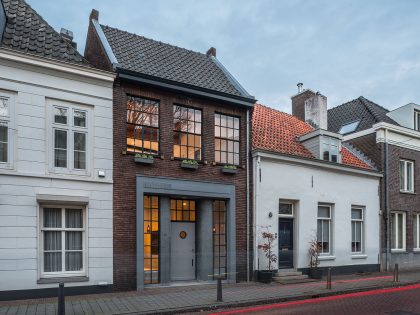 A Former Office and Workshop Turned into a Light-Filled Contemporary Loft in The Netherlands by EVA architecten (12)