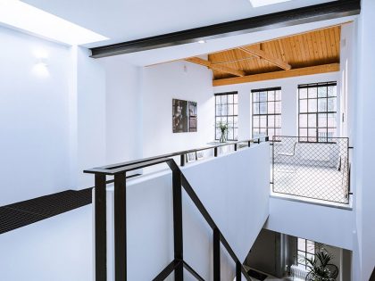 A Former Office and Workshop Turned into a Light-Filled Contemporary Loft in The Netherlands by EVA architecten (6)