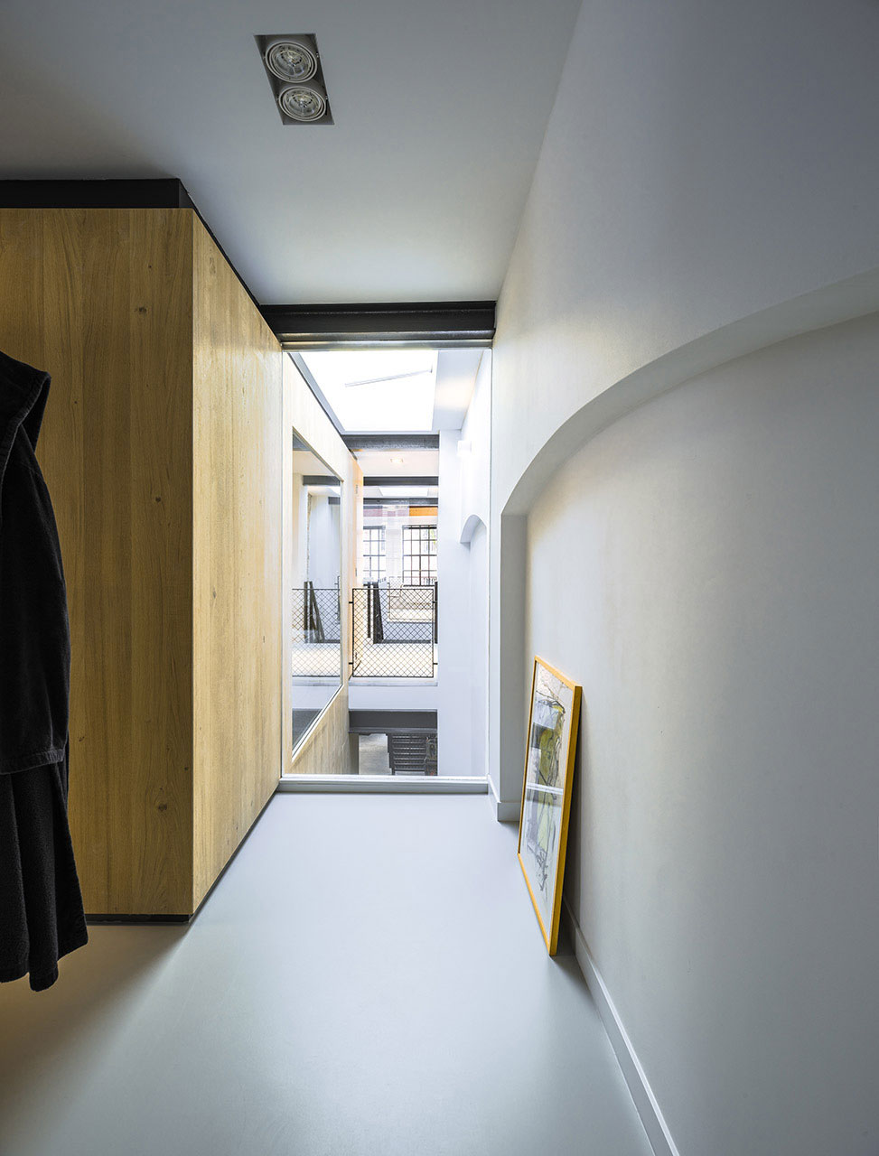 A Former Office and Workshop Turned into a Light-Filled Contemporary Loft in The Netherlands by EVA architecten (8)