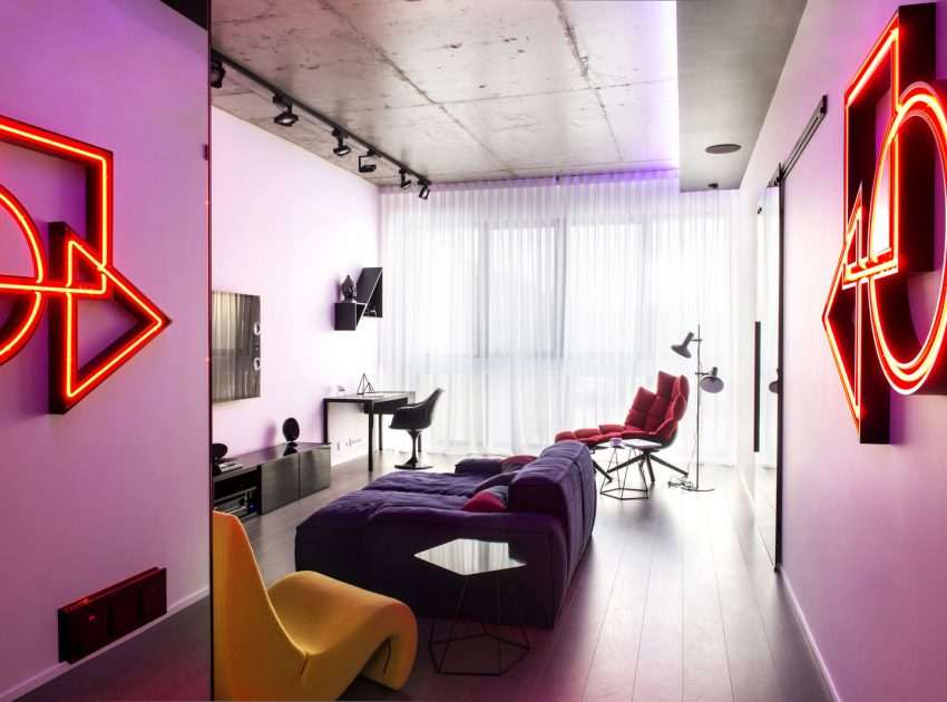 A Futuristic Modern Apartment with Neon Accent Lights in Moscow by Geometrix Design (7)