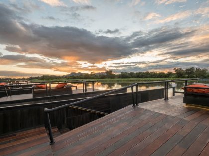 A Beautiful Floating Home with Lush Landscape and Mountain Views on the River Kwai by Agaligo Studio (10)