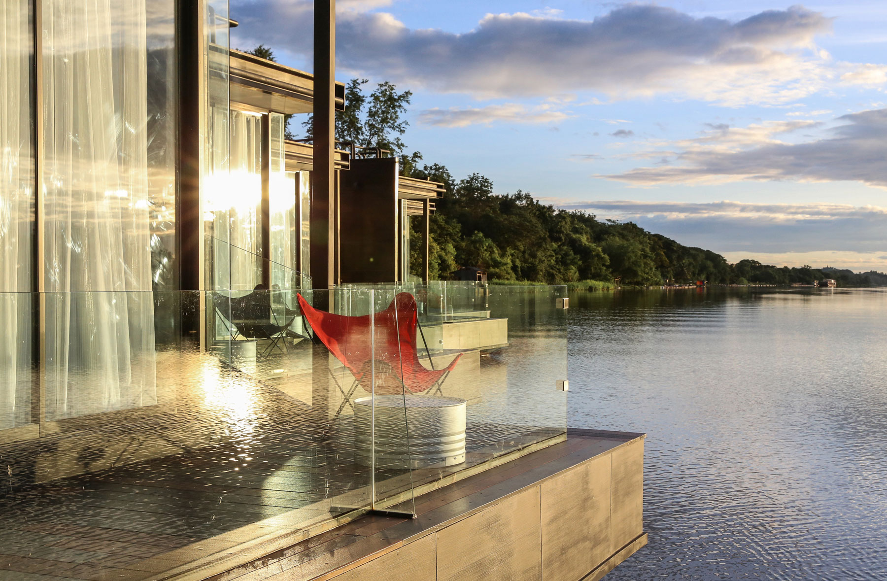 A Beautiful Floating Home with Lush Landscape and Mountain Views on the River Kwai by Agaligo Studio (6)