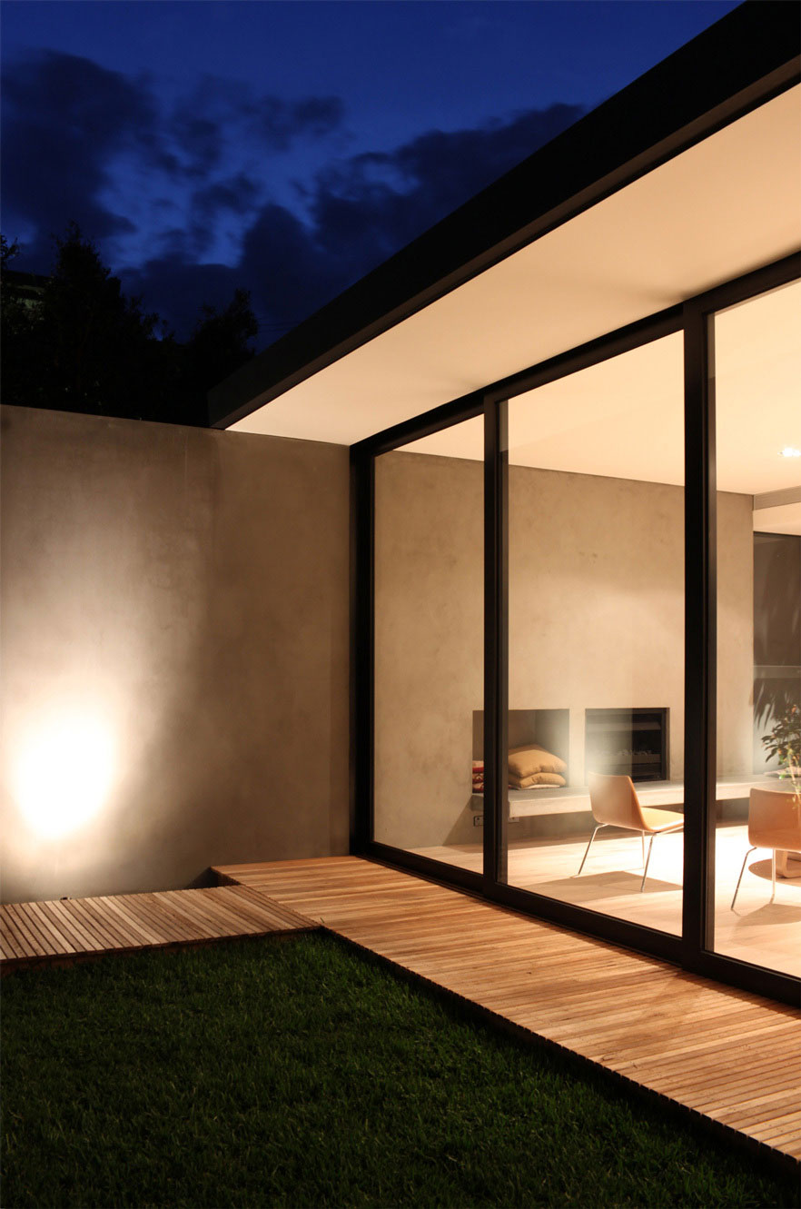 A Home with Sophisticated Interiors and an Abundant of Natural Light in Elwood by Foong + Sormann (13)