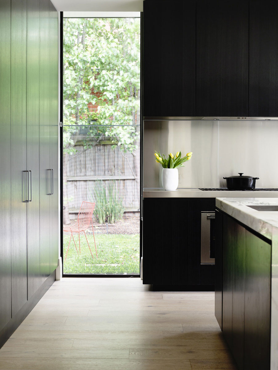 A Home with Sophisticated Interiors and an Abundant of Natural Light in Elwood by Foong + Sormann (7)