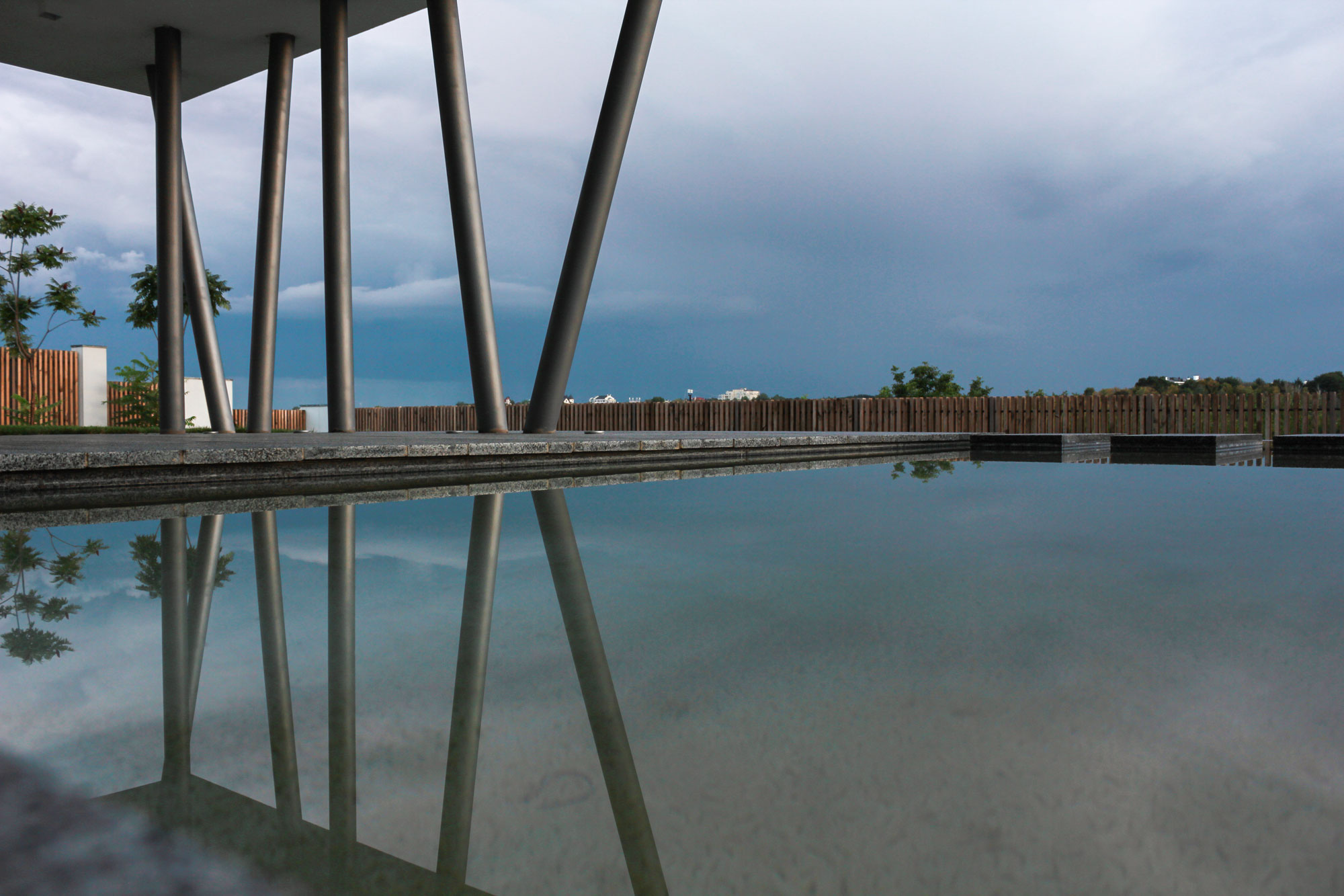 A House with Strict Geometry on Facades with Arrhythmic Columns in the Suburbs of Kiev by Kupinskiy & Partners (9)