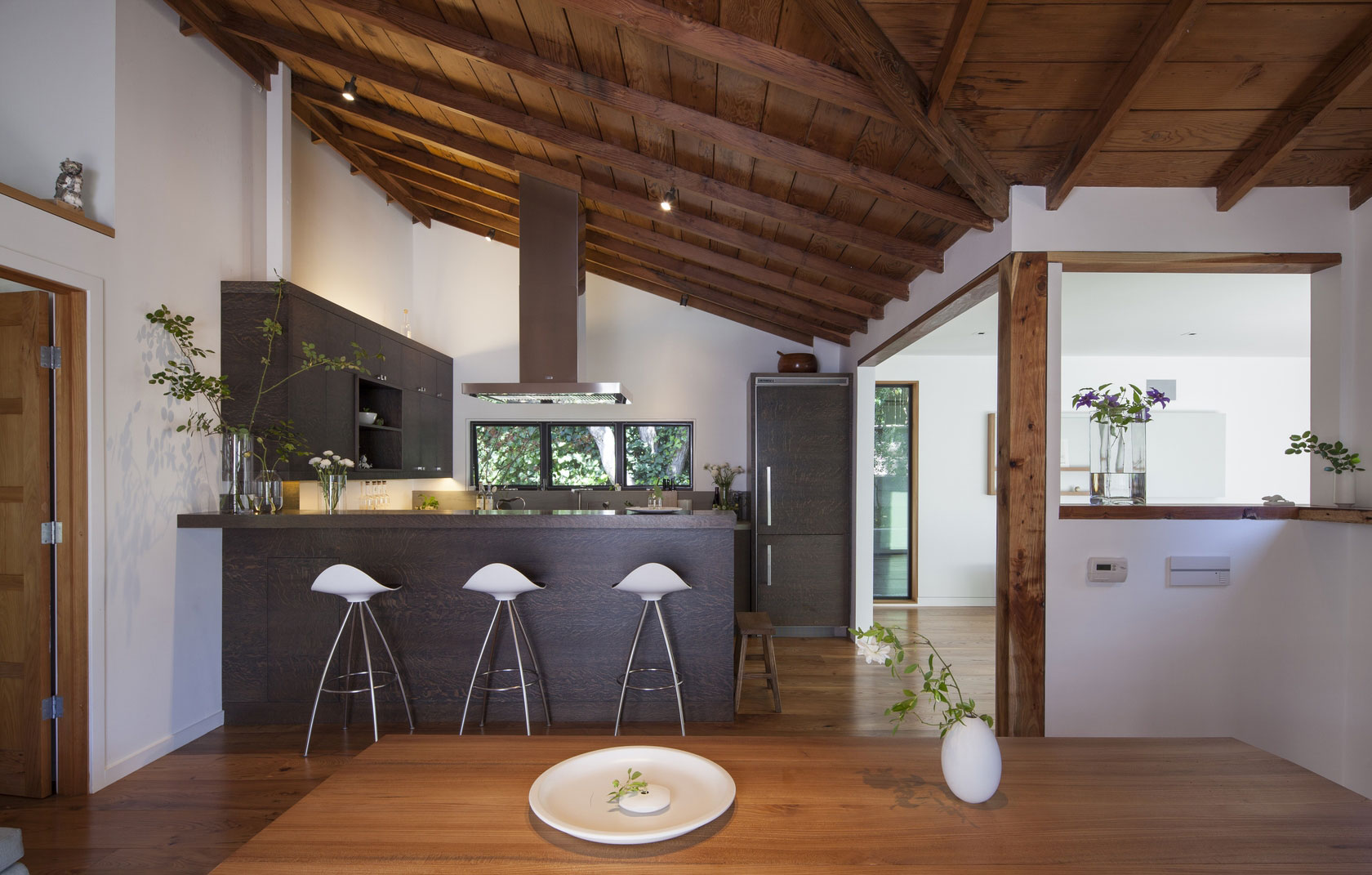 A Rustic Modern House with Pool Terrace and Garage with Green Roof in San Rafael by Feldman Architecture (5)