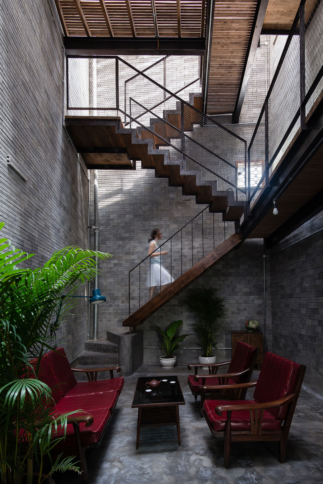 A Light-Filled Contemporary Home for Three Buddhists in Ho Chi Minh, Vietnam by H.A (1)