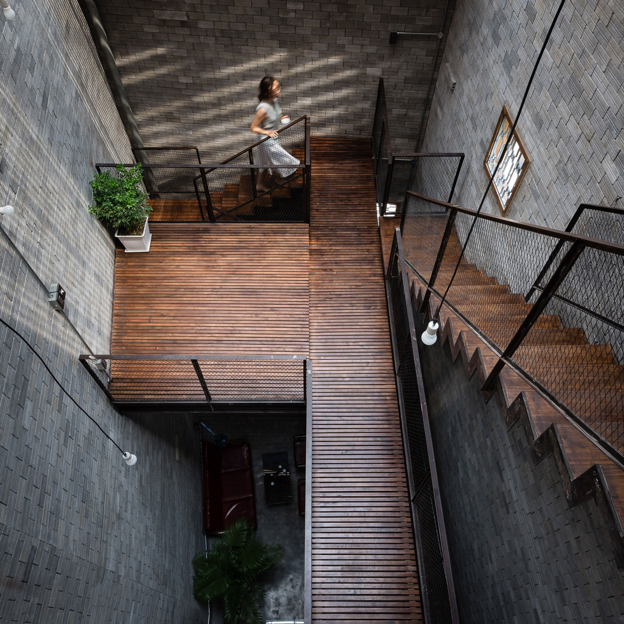 A Light-Filled Contemporary Home for Three Buddhists in Ho Chi Minh, Vietnam by H.A (11)
