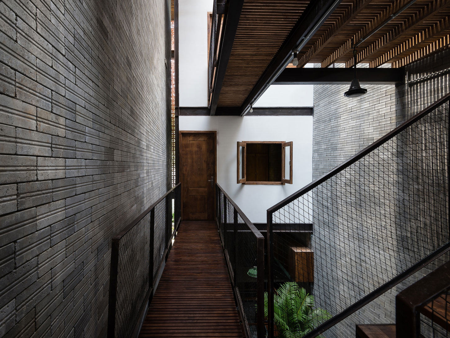 A Light-Filled Contemporary Home for Three Buddhists in Ho Chi Minh, Vietnam by H.A (13)