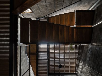 A Light-Filled Contemporary Home for Three Buddhists in Ho Chi Minh, Vietnam by H.A (14)