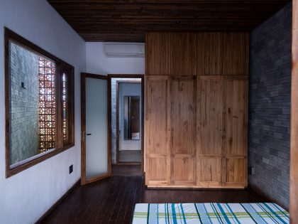 A Light-Filled Contemporary Home for Three Buddhists in Ho Chi Minh, Vietnam by H.A (15)