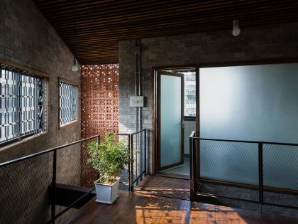 A Light-Filled Contemporary Home for Three Buddhists in Ho Chi Minh, Vietnam by H.A (19)