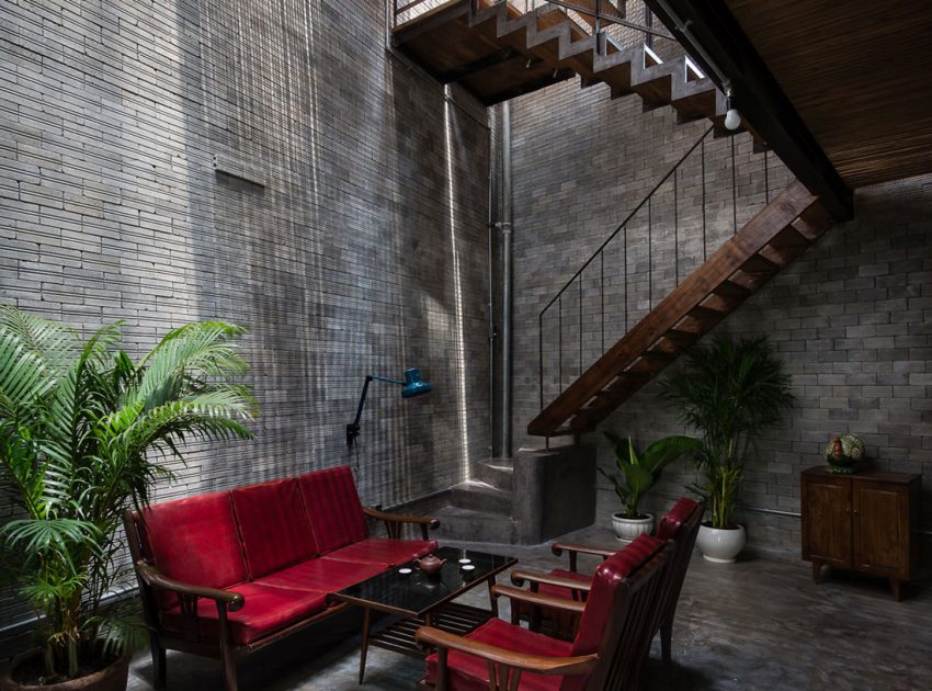 A Light-Filled Contemporary Home for Three Buddhists in Ho Chi Minh, Vietnam by H.A (2)