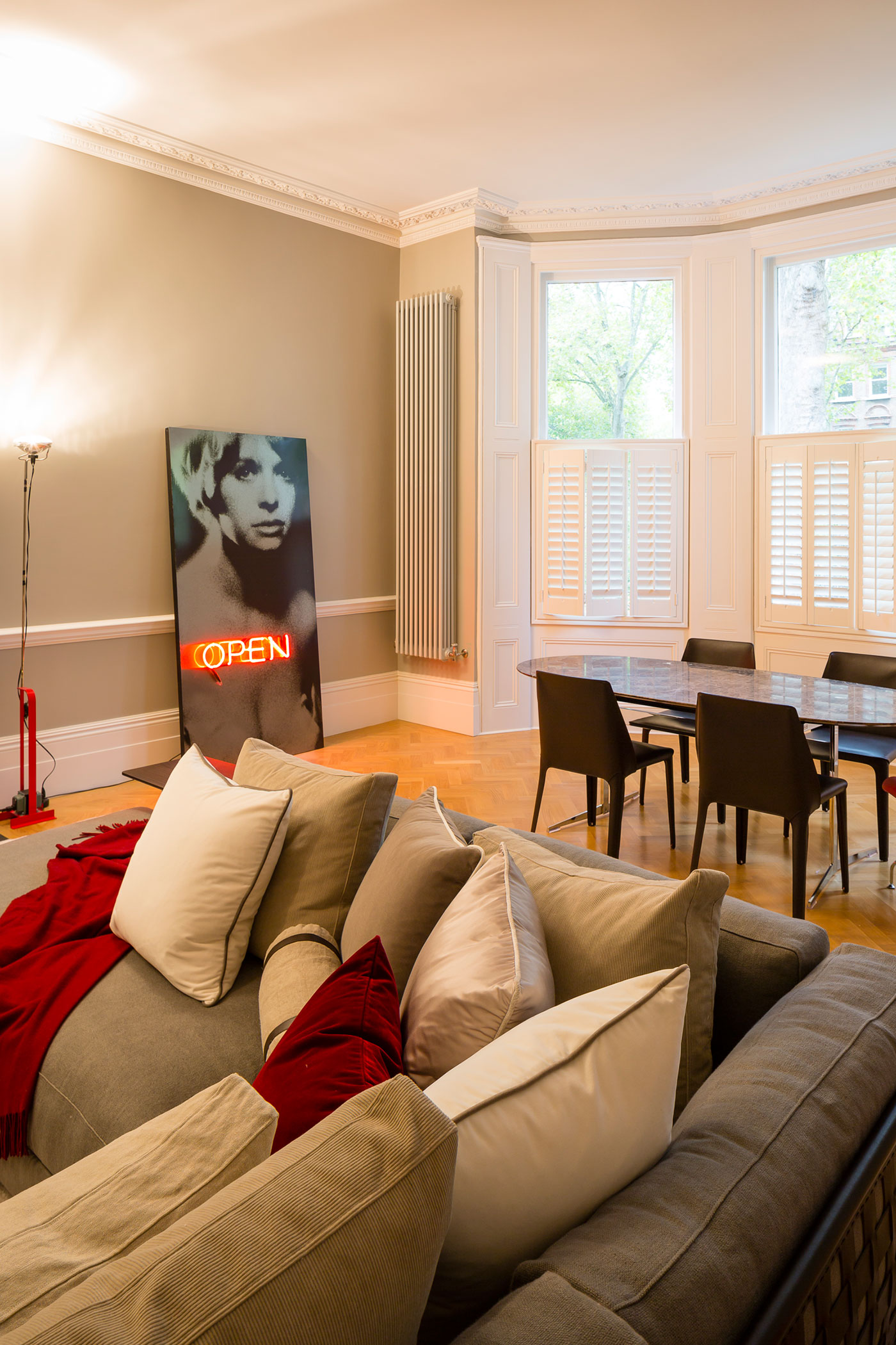 A Light-Filled and Playful Apartment with Sophisticated Taste in South Kensington by Design Atelier (4)