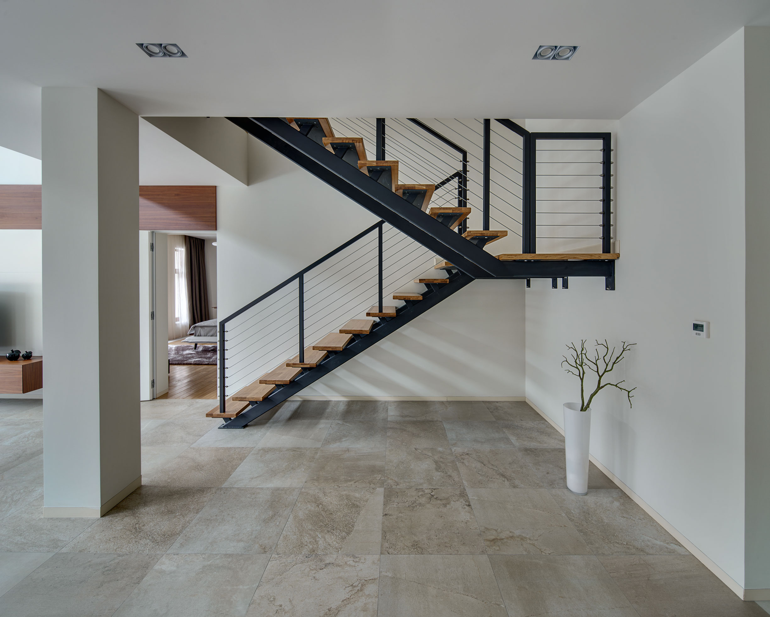 A Light and Spacious Home with an Exquisite Interior in Kiev by Prodan Design & Kirill Konstantinov (10)