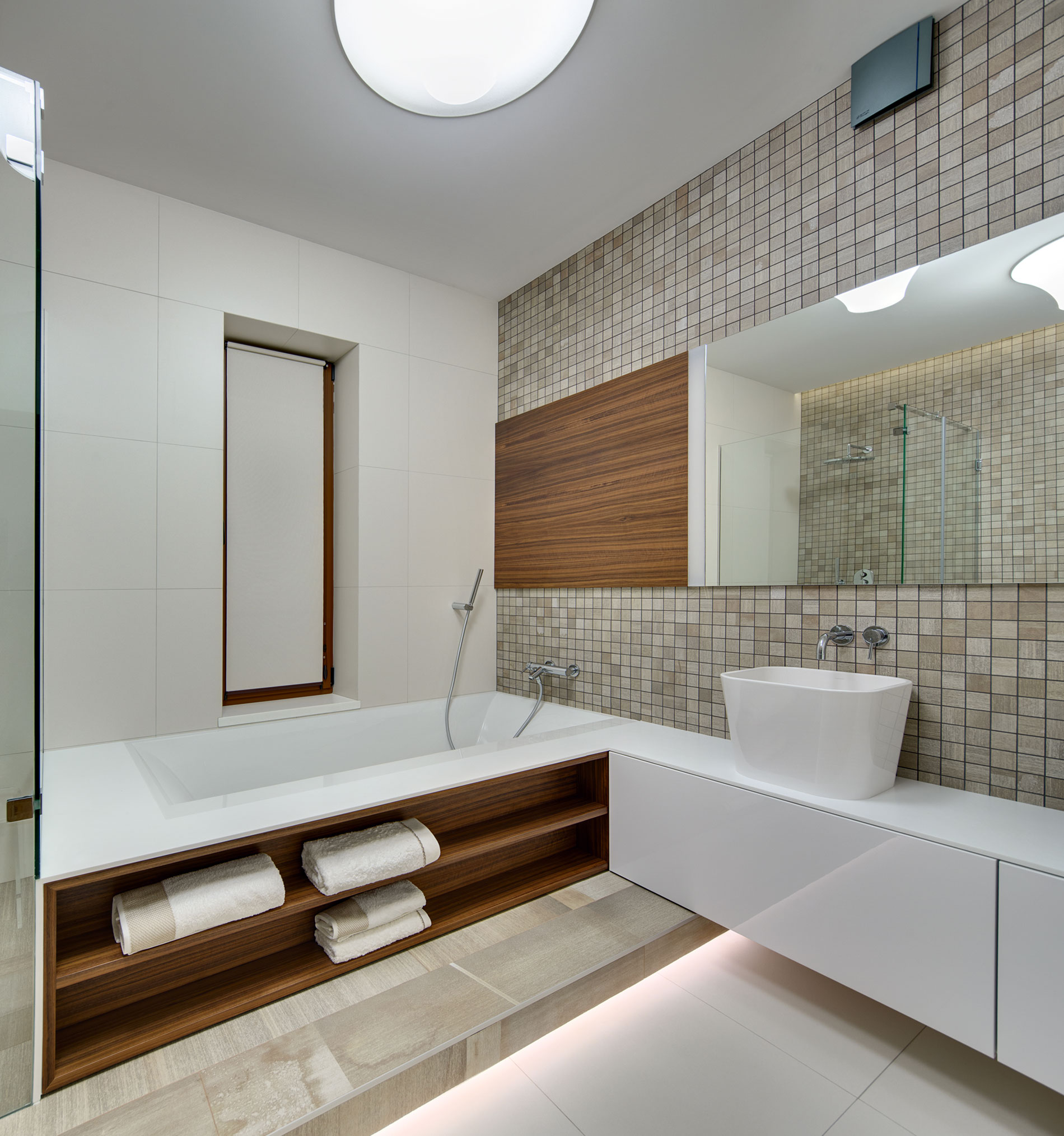 A Light and Spacious Home with an Exquisite Interior in Kiev by Prodan Design & Kirill Konstantinov (20)