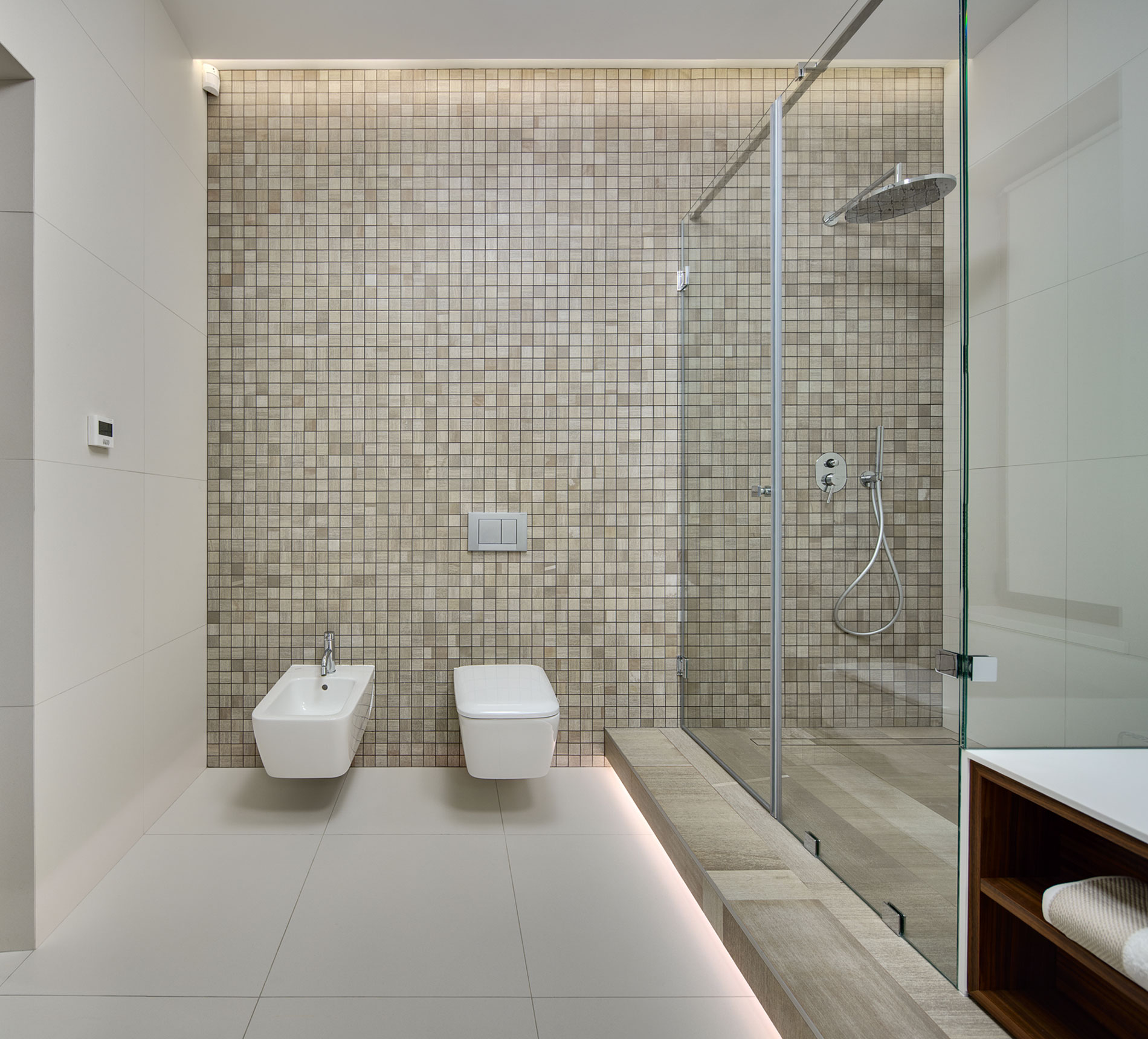 A Light and Spacious Home with an Exquisite Interior in Kiev by Prodan Design & Kirill Konstantinov (22)