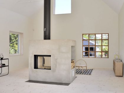 A Lofty Contemporary House with a Concrete Fireplace and High Ceilings in Kivik, Sweden by sandellsandberg arkitekter AB (8)